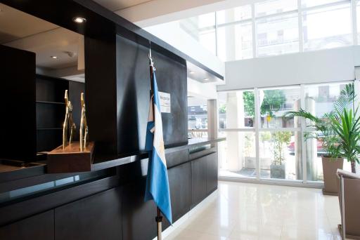 Hotel 6 de Octubre - Housity