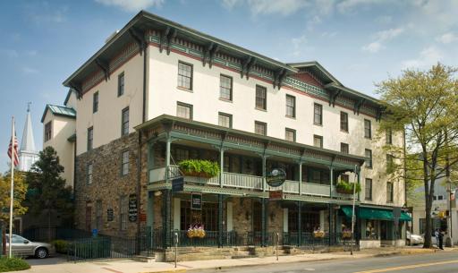 Lambertville House - Housity