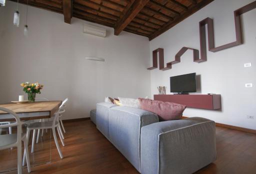 Tabacchi Luxury apartment in Lucca historical center near toll Parking - Housity