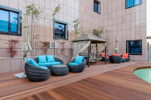 Air Sky Hotel - Housity