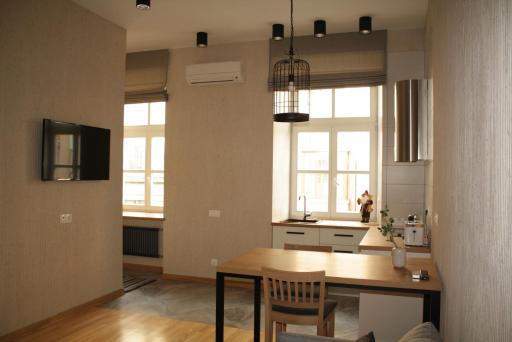 LVIV WALL STREET APT - Housity
