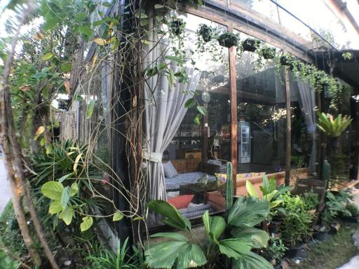 Laan Rab Lom Home & Cafe' - Housity