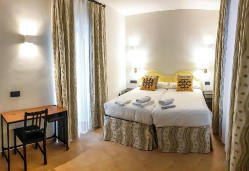 Turistic Apartment Sevillanos SL - Housity
