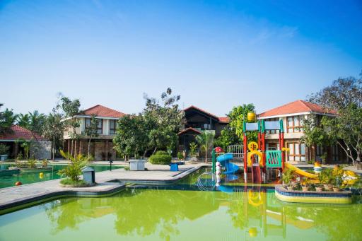 Esthell Village Resort - Hizvo