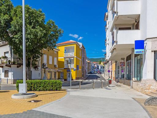 CENTAR A. Mažuranića 1 Novi vinodolski - Housity