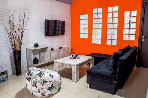 Central Beauty - Housity