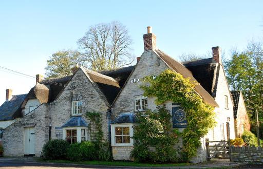 The Red Lion Inn - Housity