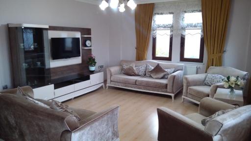 Hill House - Housity