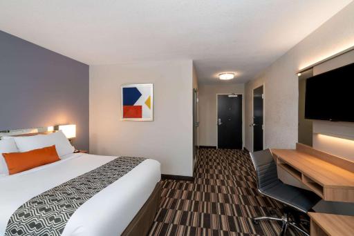 Microtel Inn & Suites by Wyndham Carlisle - Housity