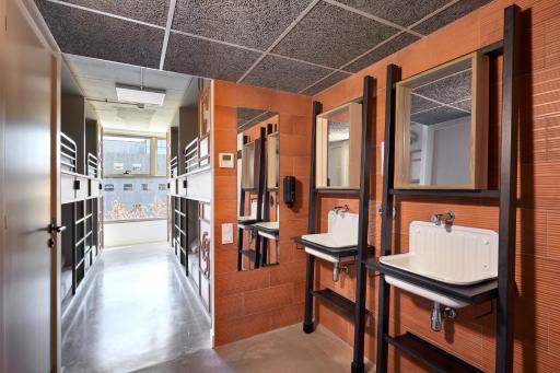 Unite Hostel Barcelona - Housity