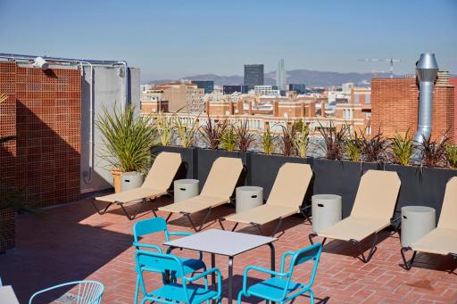 Unite Hostel Barcelona - Housity