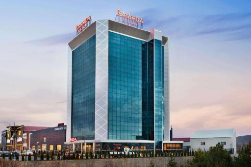 Ramada by Wyndham Sivas - Housity