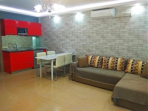 Iros Apartment - Housity