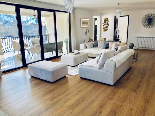 Frenchie’s House - Housity