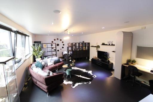 WK12 STUDIO - Housity