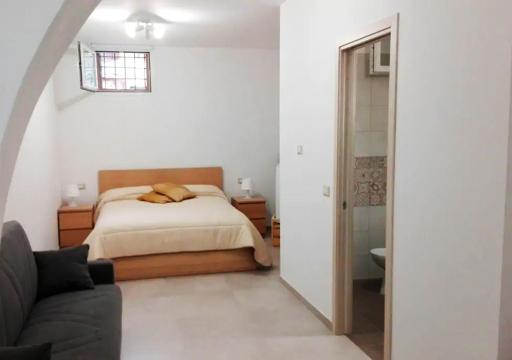 La Dimora dei Longobardi Studio Apartment - Housity