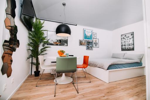 Hanna's suite with free parking - Housity