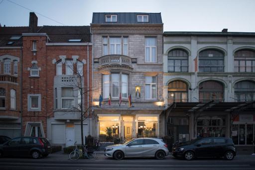 Hotel The Lord - Housity