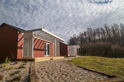 Domki Przystanek Drzewina - Housity