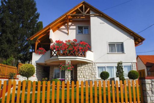 Dolium Apartman - Housity
