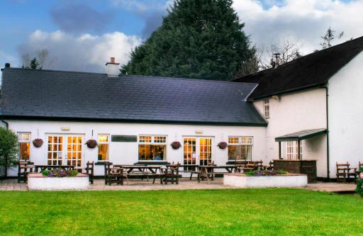 Brown Trout Golf & Country Inn - Housity