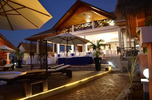 BlueBay Hôtel Majunga - Housity