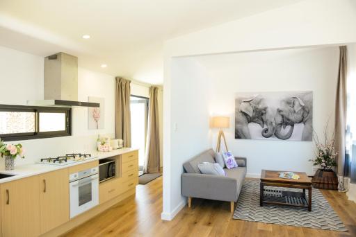 Myrtle Tree Lodge - Trunks - Housity
