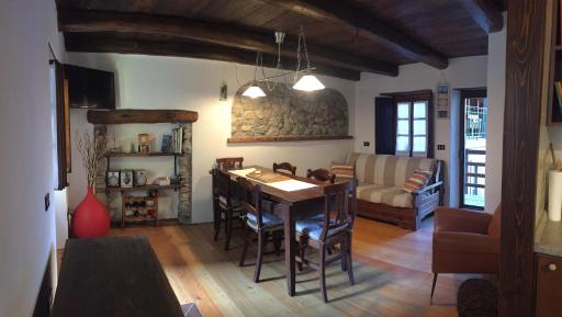 La Rondine sul Lago d'Orta - Housity