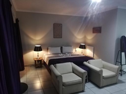 Hidden Inn - Housity