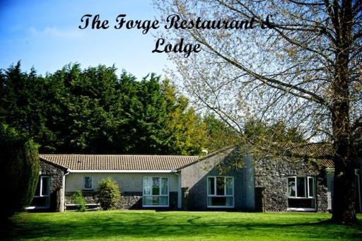 Forge Motel & Firehouse Restaurant - Housity