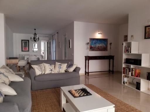 SEA ONE. - Housity