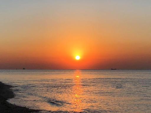 Izu Hokkawa Seaside Guesthouse 伊豆北川の家 - Housity