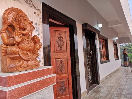 Chairosana Mansion - Housity