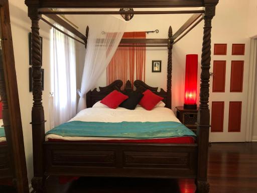 Island Time Guest Room - Housity