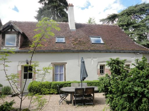 Gite la chaumière Le chateau de la Brosse - Housity