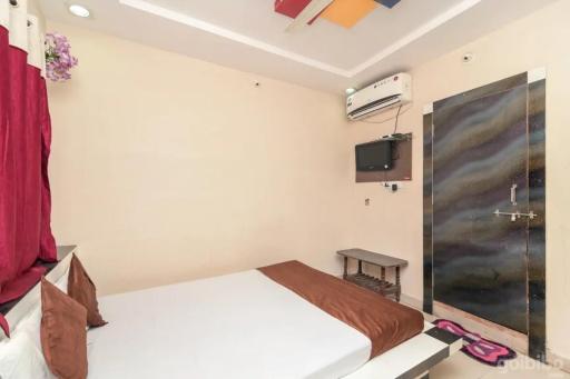 Hotel Rameshwaram - Housity