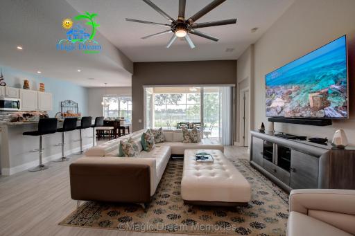 Windsor Hills Premium MDM 4/4 Lake View Home w/South Pool - 2 mi from Disney | Premium MDM 4/4 Lake View Home w/South Facing - Housity