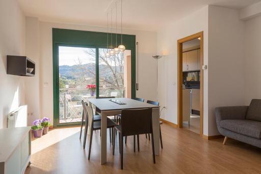 Casa Cornudella 6 - 8 guests - Housity