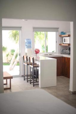 Aqua Guesthouse - Housity