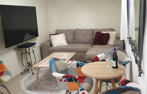 Pinat ha ahava - Housity