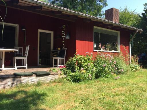 Schwedenhaeuschen-am-See-einfach-Lagom - Housity