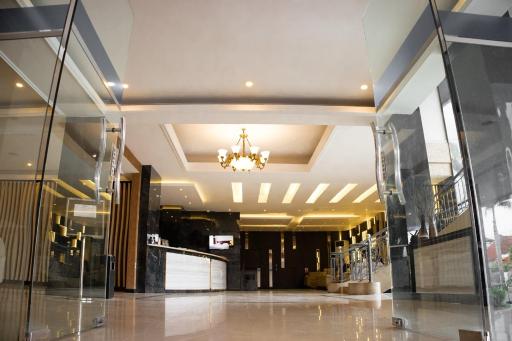 Karlita Hotel Tegal - Housity