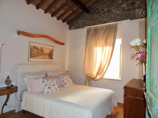 Your Home With Love Tivoli - Housity
