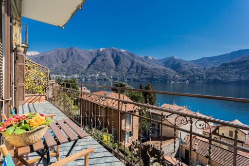 Lovely Apartment Overlooking Lake Como by Rent All Como - Housity