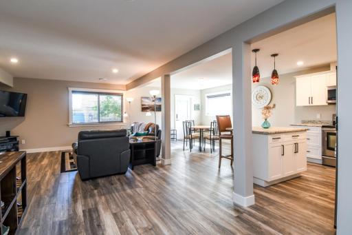 699 Eland Drive - Housity