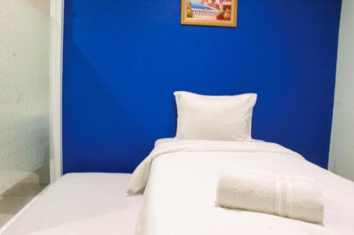 Simple Studio Room at Guest House Way Seputih near Central Park By Travelio - Hizvo