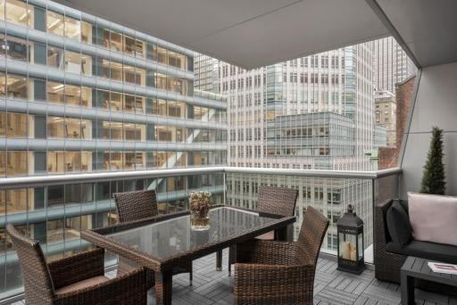 The Gotham Hotel - Housity