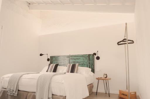 Smoix hotel - Housity