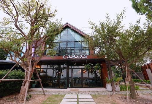 Canvas Family Home - Housity