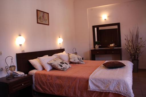 Joy Hotel - Housity